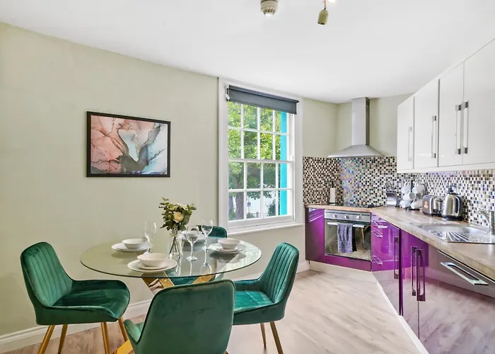 Harbourside Heaven In - Sleeps 8 Апартаменти Бристоль