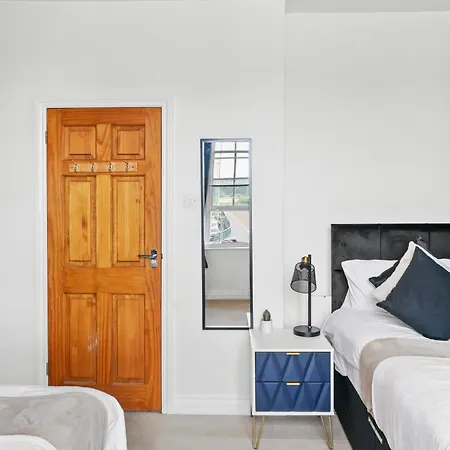 Apartment Harbourside Heaven In - Sleeps 8